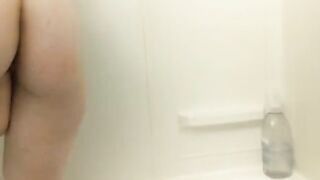Eelet- Riding a Dildo and my Showerhead - Emo Bathroom Fun