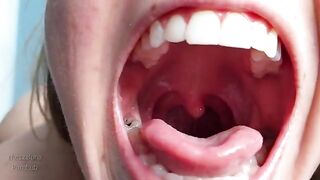 Spit and gagging tour in my mouth, come and see
