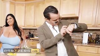 Big booty babes Sofia Rose and Ms London share a huge toy in scissoring action