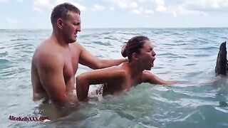 A hot chick is having sensual sex right in the ocean, it’s amazing!