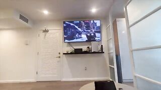 Babe won’t let her boyfriend finish his game, he did it right