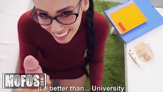 Andreina DeLuxe agreed to be fucked for one hundred bucks