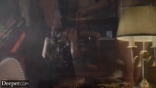 A girl met a guy online and invited him over, they fucked hard