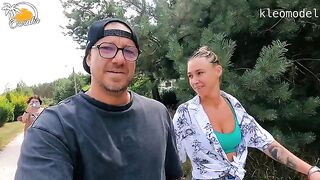 Two real couples are fucking in public, an unforgettable sight with Owiax Couple and KleoModel in action!