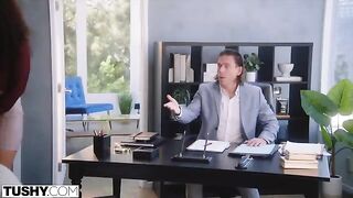 The company woman Willow gets fucked by her boss