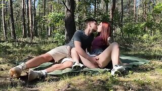 Amateur couple gets fucked outdoors in the park - LeoKleo