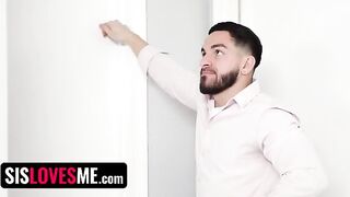 Clever stepsister Vivian Taylor gets impregnated by her stepbrother on cam
