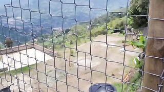 I fucked a strange farmer outdoors and he cum on my pussy