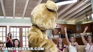 Girls Gone Wild in a Swinging Richards Orgy Scene