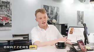 Bored waitress Syren De Mer gives her ass to earn extra money