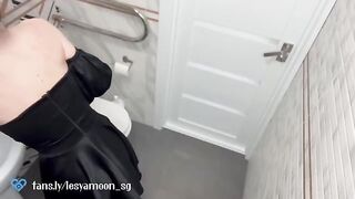 First night date with a hot girl ended with sex in toilet