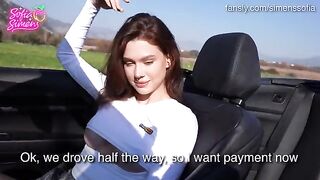 A daring chick has sex in the car and pays with her pussy
