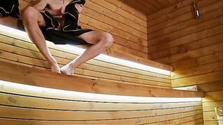 I showed my dick to three strangers in the sauna, it was intense!