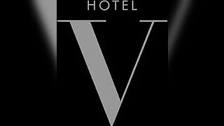 Two hungry girls seduced the hotel employee for sex