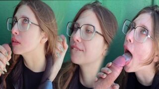 A cute 18-year-old girl got a blowjob in public pool