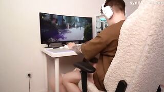 Decided to distract him with a blowjob and an anal surprise in HD