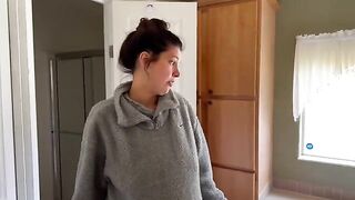 A couple tries to negotiate with the pregnant landlady for a better deal