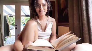 Little stepsister tries sex with her bookworm in family therapy