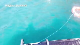 I fucked a big ass Latina in a public boat, it was super rough!
