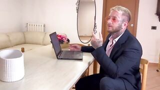 The secretary got her pussy wet and squirted cum on the boss's dick