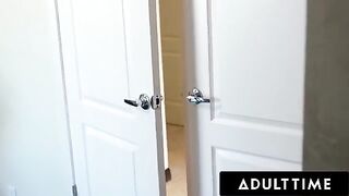 Gorgeous MILF Voyeur Alexis Fawx Seduces Her Teen Neighbor Carter Cruise Into a Scissoring Session