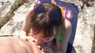 A hot blowjob was the only payment for the nudist girl to pass by the guard