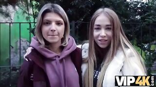 First time with twins, a wild experience for a young girl