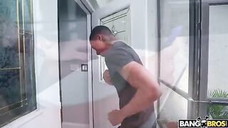 Damion knocked the wrong door, but Arietta wasn’t upset