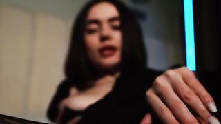 A pretty woman got her pussy greased with oil and cum