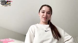 A wife came to clean the house for an hour and got intimate