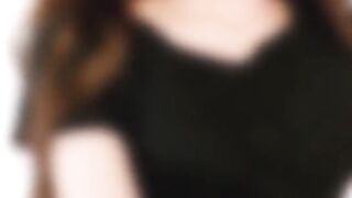A lone finger did the trick for this horny Pinay girlfriend