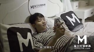 The sexual life of Chinese students is explored in this steamy campus encounter