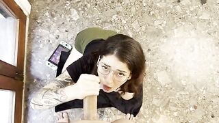 A gamer girl, inspired by the passionate Emma Fiore, makes a blowjob
