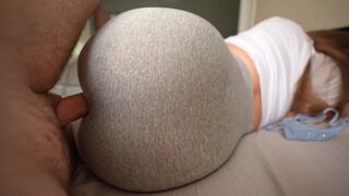 Pervert guy wanking his donger got caught by stepsis wearing yoga pants