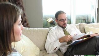 A stepdaughter got her pussy eaten by a stepdad