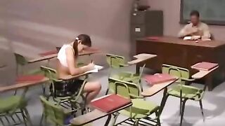 The teacher had sex with a student in his mouth
