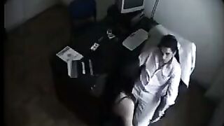 Massage girl has no idea there’s a camera in the cabin