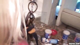 The couple has fun at home, the girl is very sexy and seducing