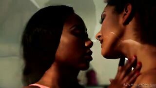 Two black pussies know a lot about oral sex and more