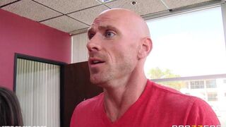 Fingered athlete’s ass by a long member in HD