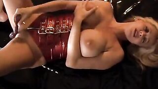 Rachel Aziani plays with her pussy using a toy and reaches orgasm