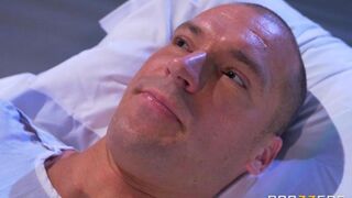Nurse gave her breast to suck to the patient with a bad prognosis