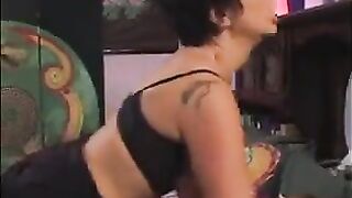 The girl was fucked by her teacher in stockings to avoid detention
