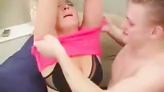 A hot grandma got banged in a chair eporn