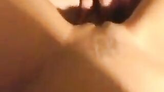 Skinny babe gets fucked close-up in the bedroom