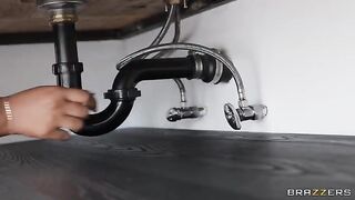 Plumber came to fix the pipe and fucked with the woman