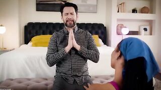 Pervert stepdad fucked Kira Noir after she took yoga classes, got wet
