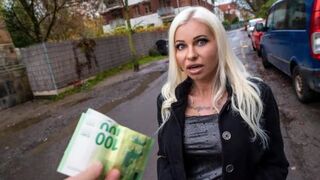 Blonde MILF is making money on her body