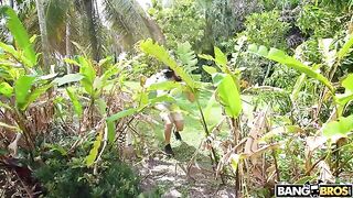 A man fucked a girl with passion outdoors