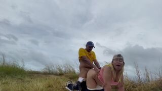 Pinay went for a walk and met someone special, they had sex on the mountain